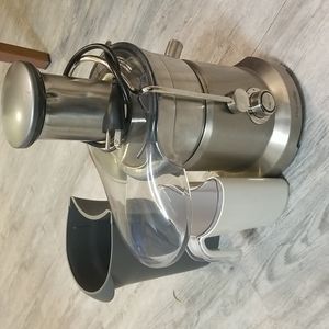Breville Juicer